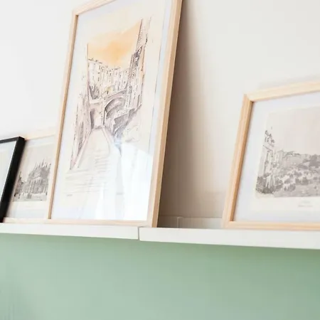 Wellstay Train Station *