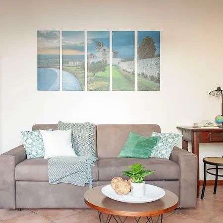 Wellstay Train Station