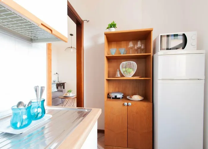 Wellstay Train Station Apartamento *