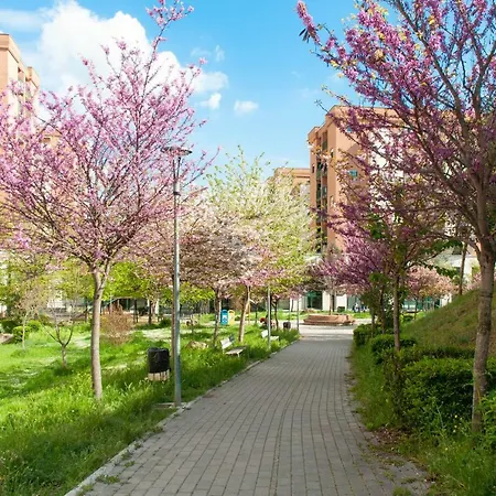 Wellstay Train Station Appartement