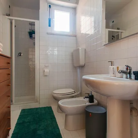 Wellstay Train Station Apartamento