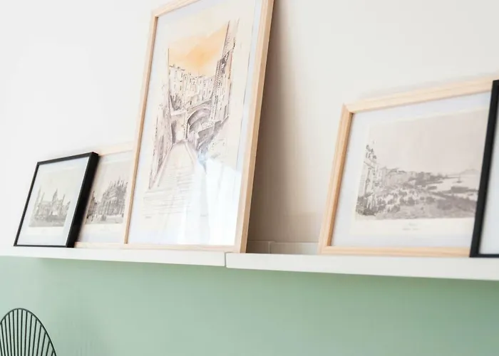 Wellstay Train Station *